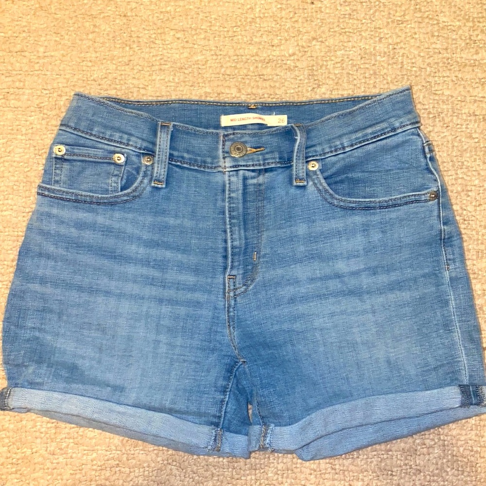 Levi’s - Picture 2 of 2